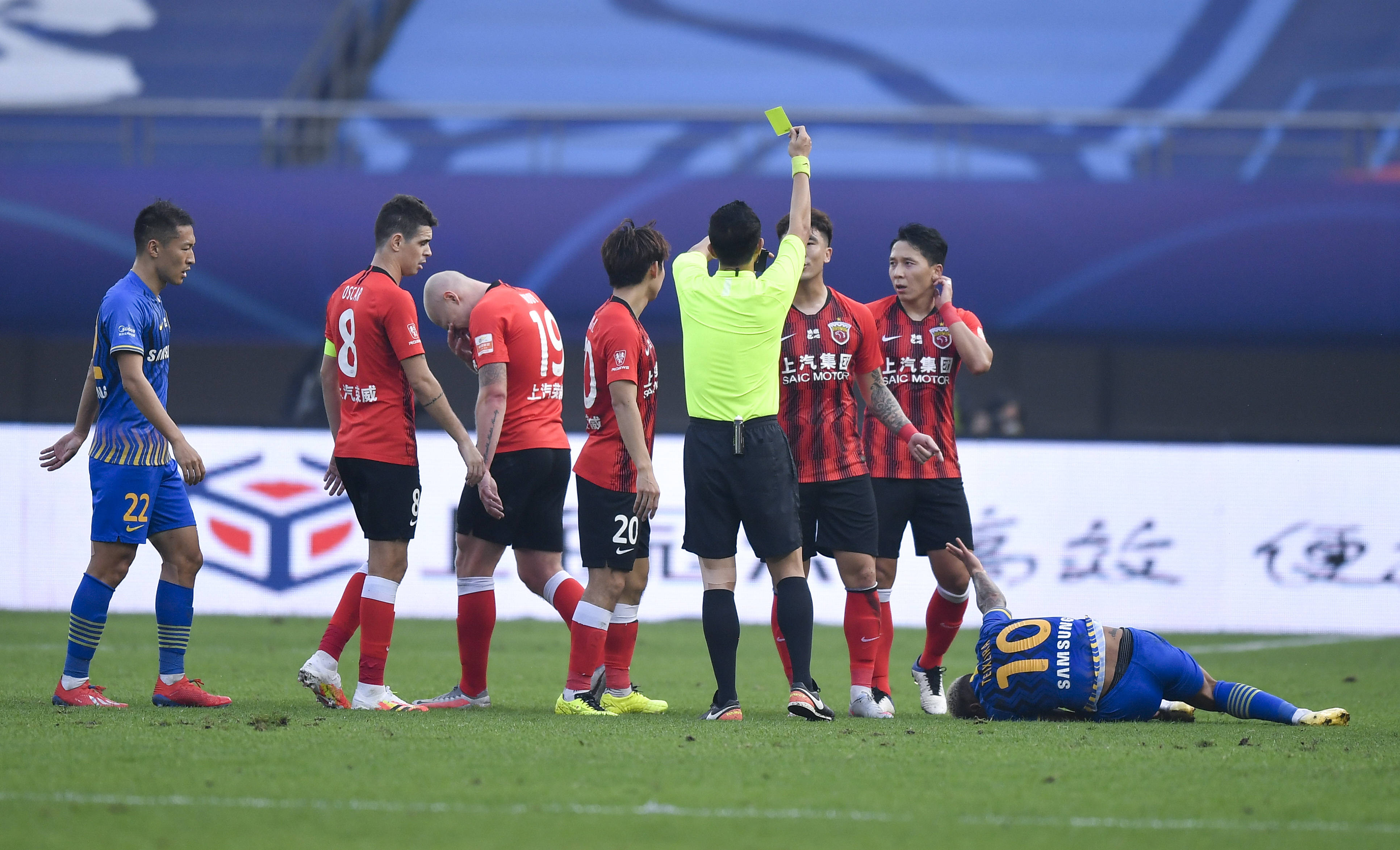 乐竟体育官网-江苏苏宁队员发挥出色，助力球队保持稳定(苏宁球队队员名单)